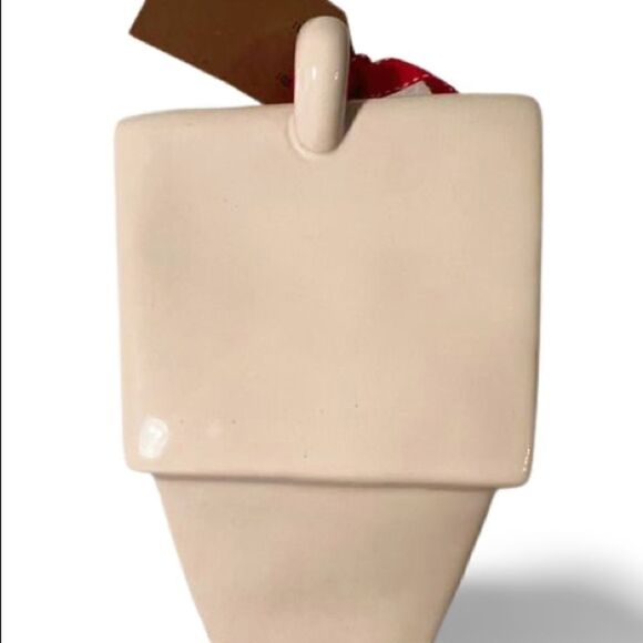 Rae Dunn By Magenta Ceramic JOY Birdhouse Christmas W Mistletoe On Back New. - Picture 4 of 8